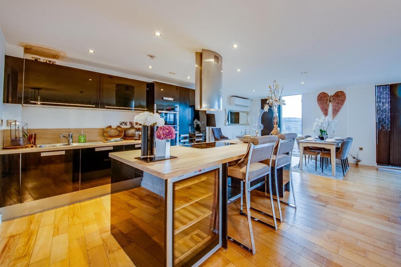 Spacious 3-Bed Penthouse With City Sky Line Views Шефилд Екстериор снимка