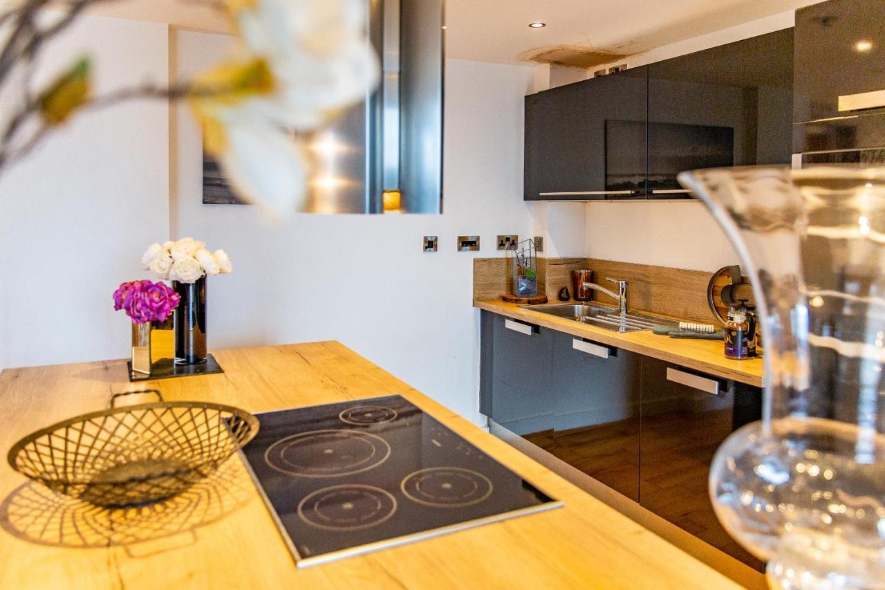 Spacious 3-Bed Penthouse With City Sky Line Views Шефилд Екстериор снимка
